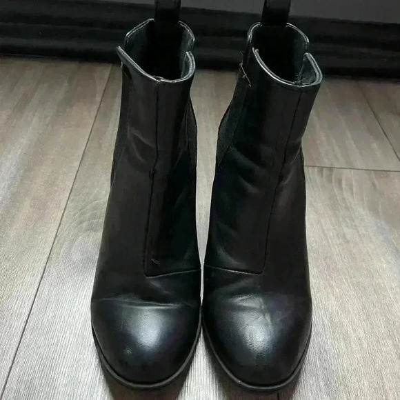 Black Heeled Boots - Picture 3 of 6